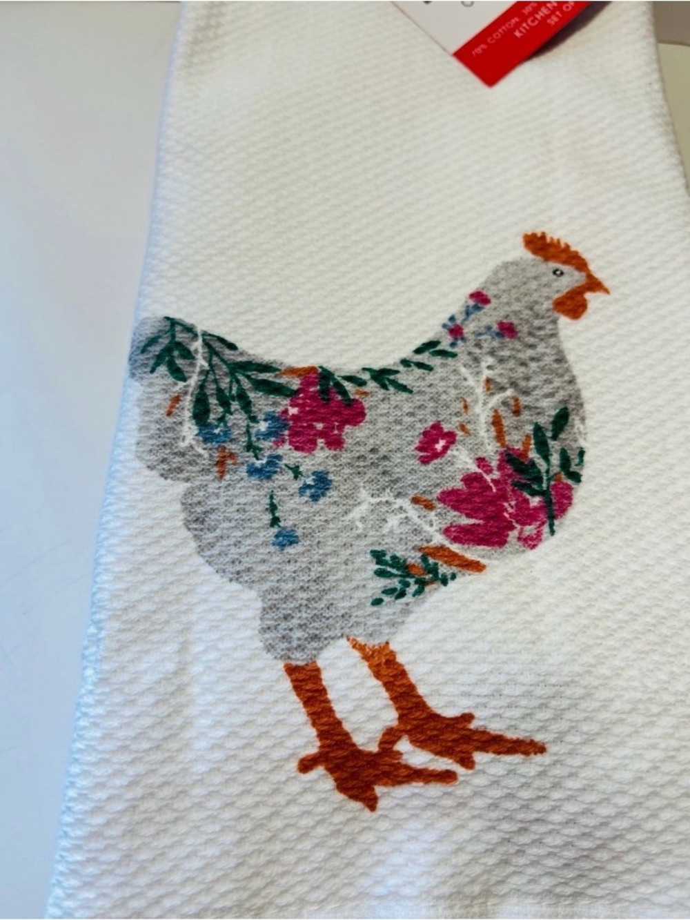 Cynthia Rowley Set of 3 White and Pink Rooster Cotton Rayon Kitchen Towels - Picture 2 of 10